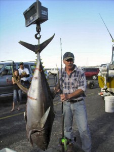 Ken Turner with his 74.6 kg Yellowfin and winning fish for the 2010 Jones Waste Management Easter tournament